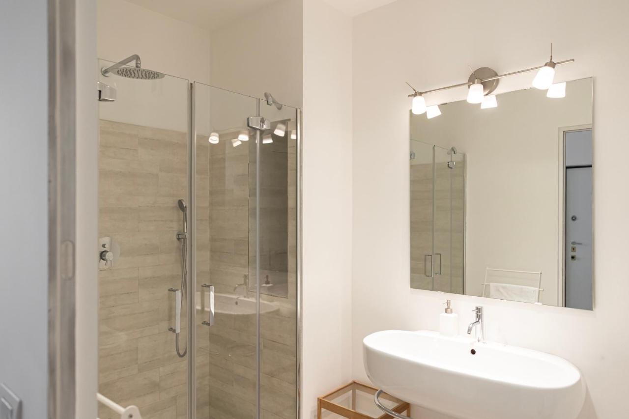 Elegante E Spazioso Quadrilocale In Porta Venezia Milán Exterior foto